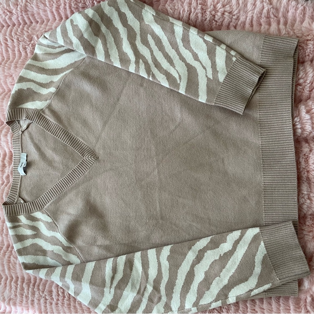 Fate Beige and Cream V-Neck Sweater